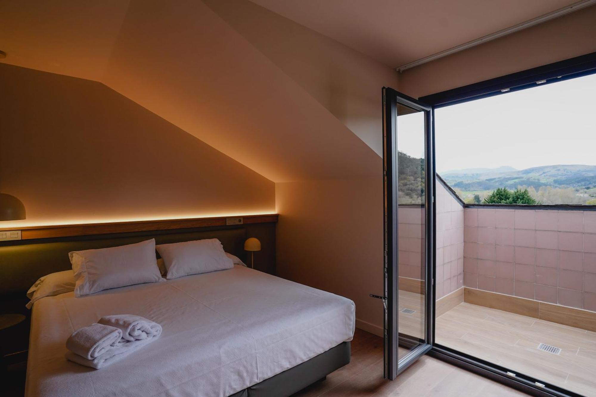 Hotel Pasiegos